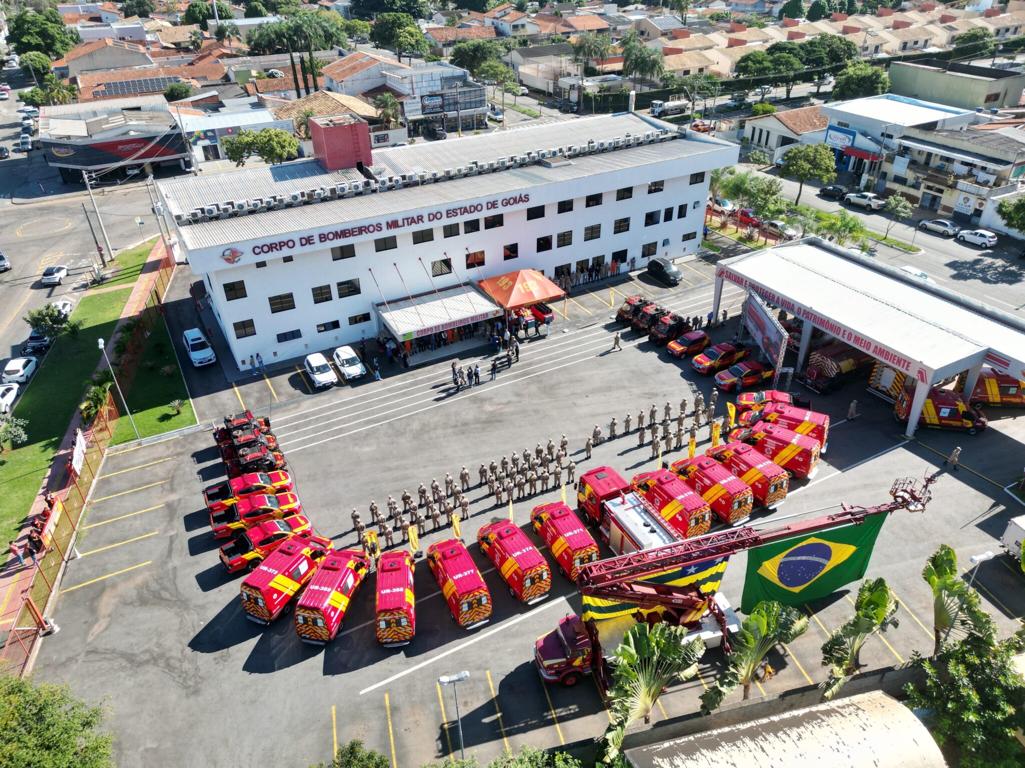 Imagem destacada do post: Corpo de Bombeiros recebe 33 novas viaturas e equipamentos