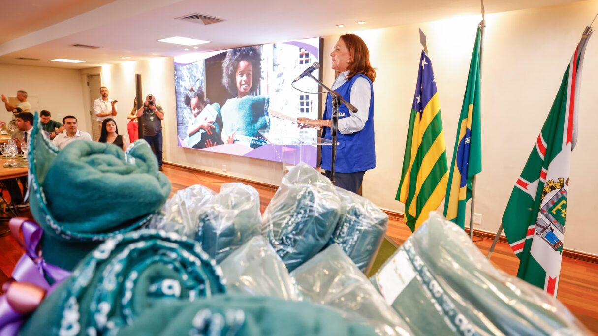 Imagem destacada do post: Campanha Aquecendo Vidas inicia com doação de 105 mil cobertores