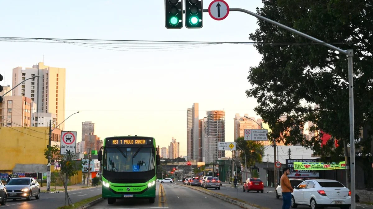 Imagem destacada do post: Metronização reduz tempo da viagem pela metade do Isidória à Praça Cívica