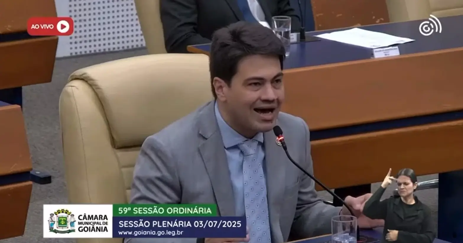 Imagem destacada do post: Vereador se revolta após fala sobre “Zé Pelintra” na Câmara de Goiânia