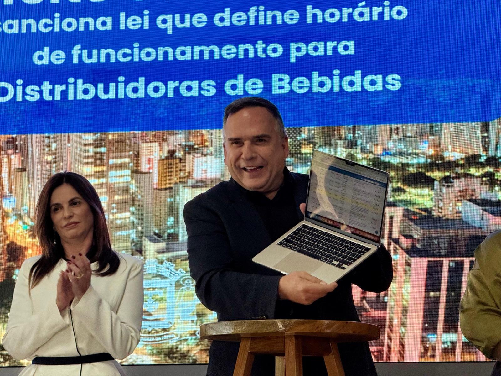 Imagem destacada do post: Distribuidoras de bebidas em Goiânia passam a funcionar até meia-noite
