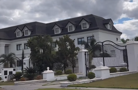 Imagem destacada do post: Influenciador viraliza ao mostrar mansão milionária na GO-020; veja vídeo