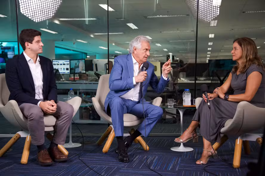 Imagem destacada do post: “Lula usa crise para aumentar popularidade”, diz Caiado em entrevista ao O Globo