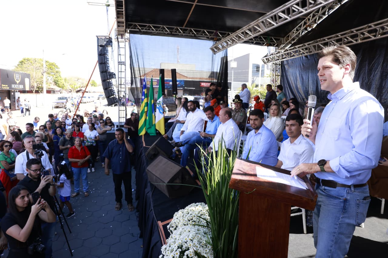 Imagem destacada do post: Daniel Vilela anuncia duplicação da GO-010 de Goiânia a Vianópolis