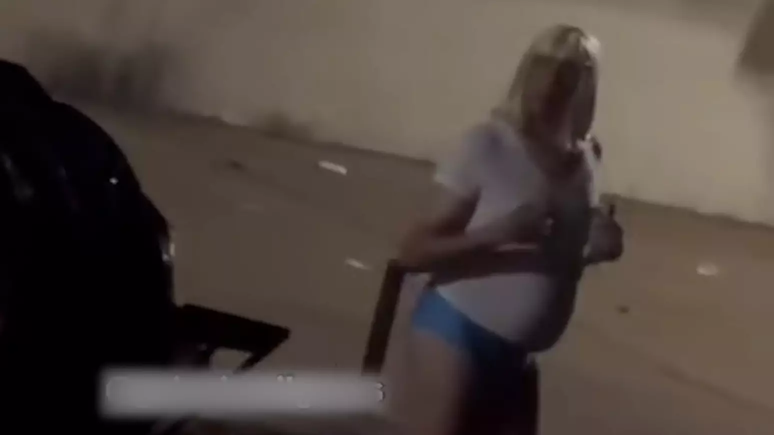 Imagem destacada do post: Bispo flagrado com calcinha e peruca loira diz que estava ‘fazendo uma investigação’