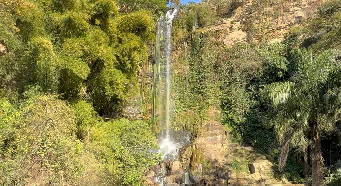 Imagem destacada do post: Conhecemos a Cachoeira do Maratá, cenário de aventura e beleza em Pires do Rio