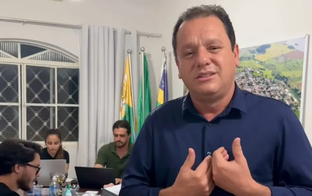Imagem destacada do post: Prefeito de Palmelo ameaça renunciar ao cargo após desvio de R$ 5 milhões