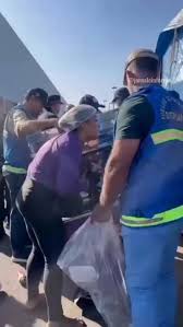 Imagem destacada do post: Ambulante irregular agride fiscal durante operação na região da 44; veja vídeo