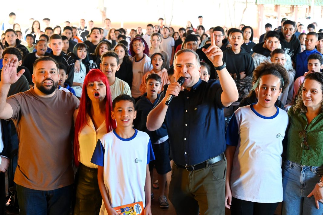 Imagem destacada do post: Mabel anuncia operação para zerar fila por vagas em CMEIs de Goiânia