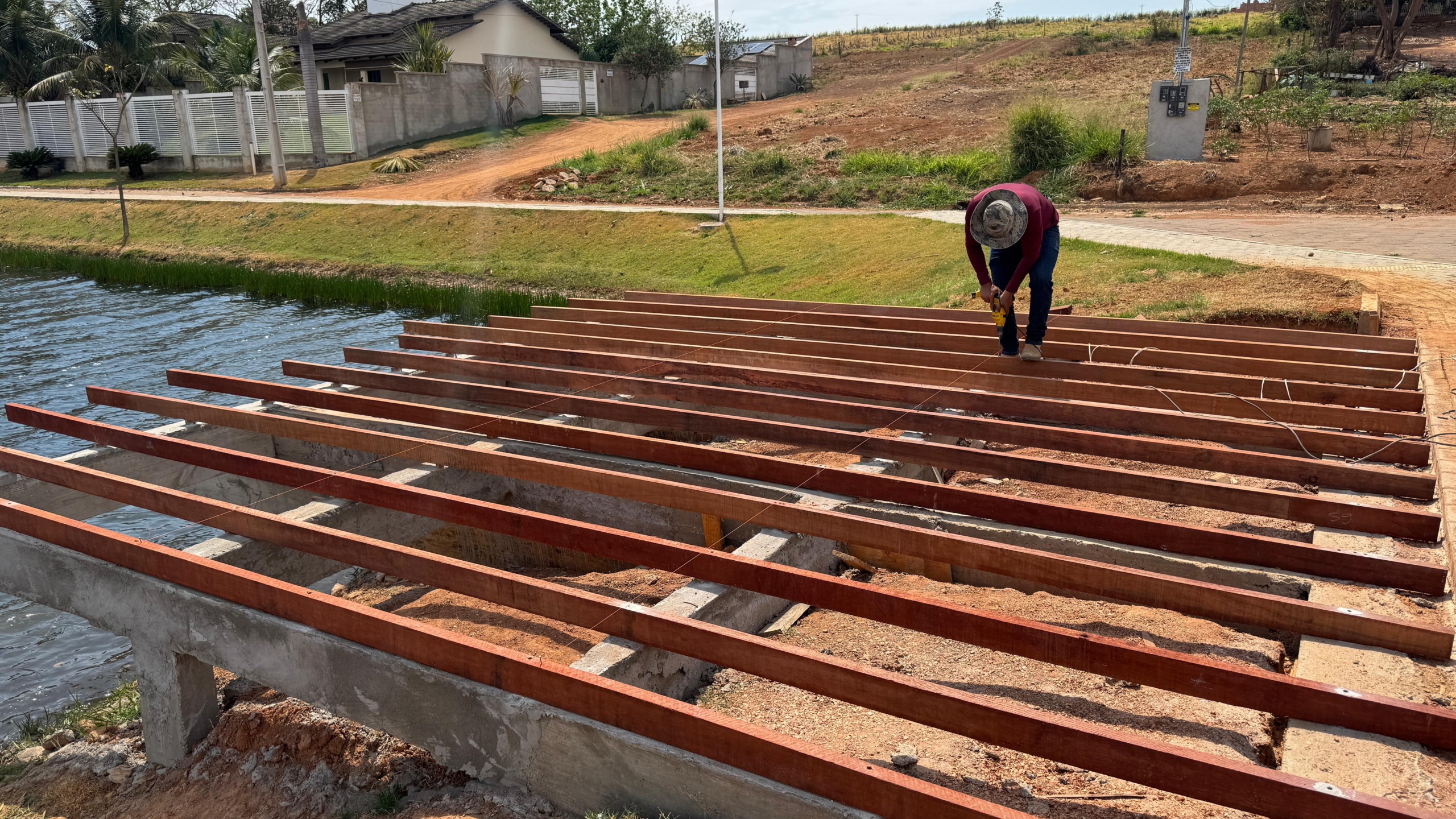 Imagem destacada do post: Plataforma no Lago Municipal de Passa Quatro vai abrigar pedalinhos