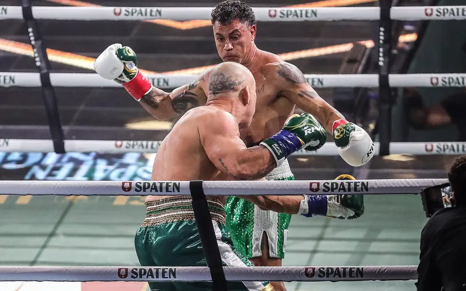Imagem destacada do post: Veja exato momento que Wanderlei Silva sofre nocaute durante briga generalizada