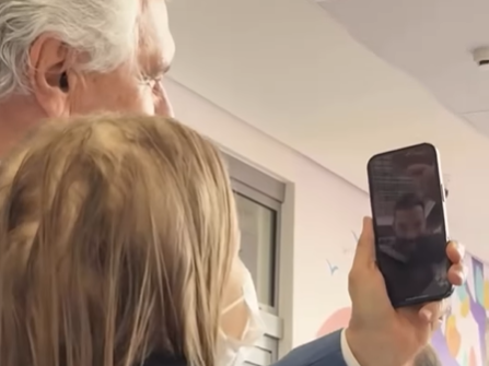 Imagem destacada do post: Caiado liga pra Gusttavo Lima em visita ao Cora e emociona pacientes; veja vídeo