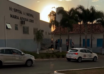 Imagem destacada do post: Santa Cruz de Goiás recebe nova ambulância e quatro carros para reforçar saúde