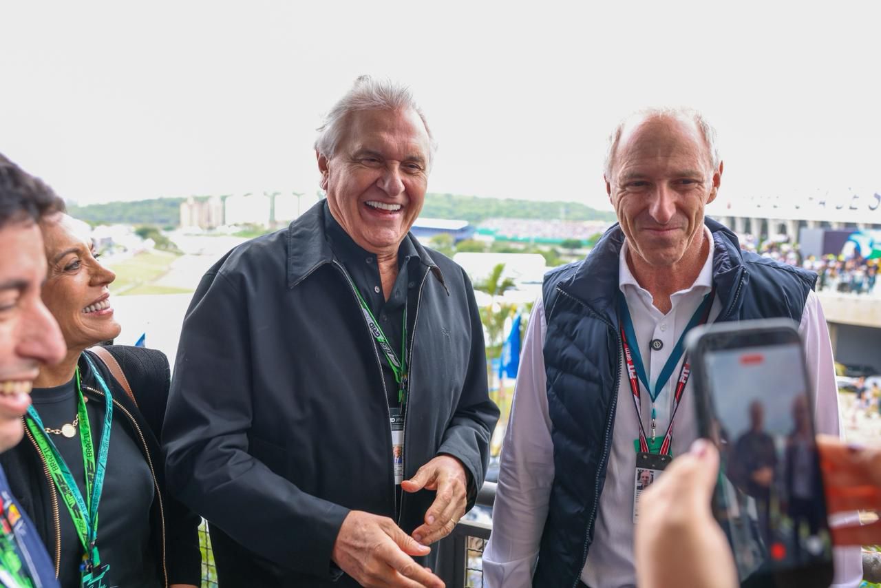 Imagem destacada do post: Caiado promove MotoGP 2026 durante Grande Prêmio de Fórmula 1 em Interlagos