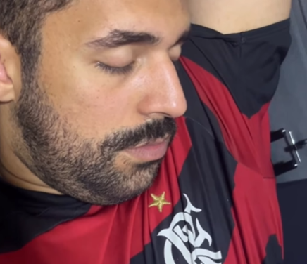 Imagem destacada do post: Homem dorme e perde gol que classificou Flamengo para final da Libertadores