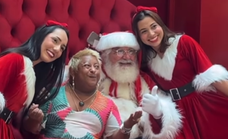 Imagem destacada do post: ‘De mala e cuia em Goiás’, Patixa faz fotos com papai noel e fãs em shopping