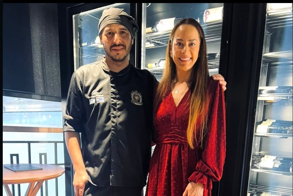 Imagem destacada do post: Filha de Silvio Santos, Silvia Abravanel visita restaurante argentino em Goiânia