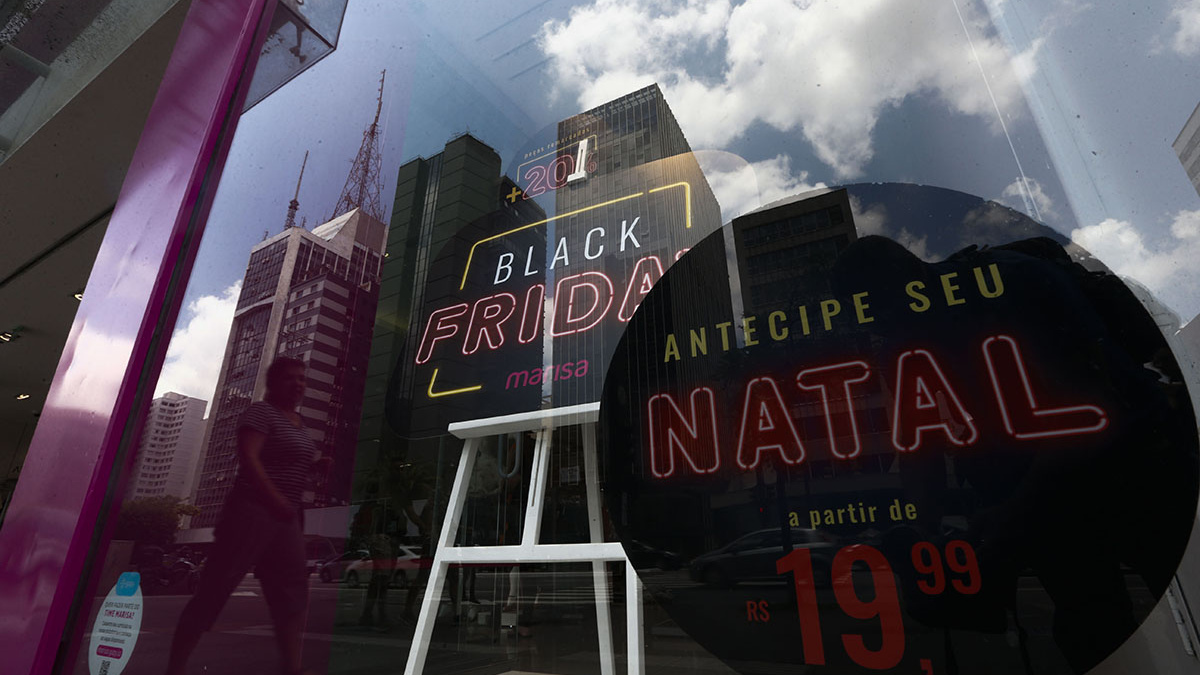 Imagem destacada do post: Goianos aproveitam data para fazer as compras de Natal de forma antecipada