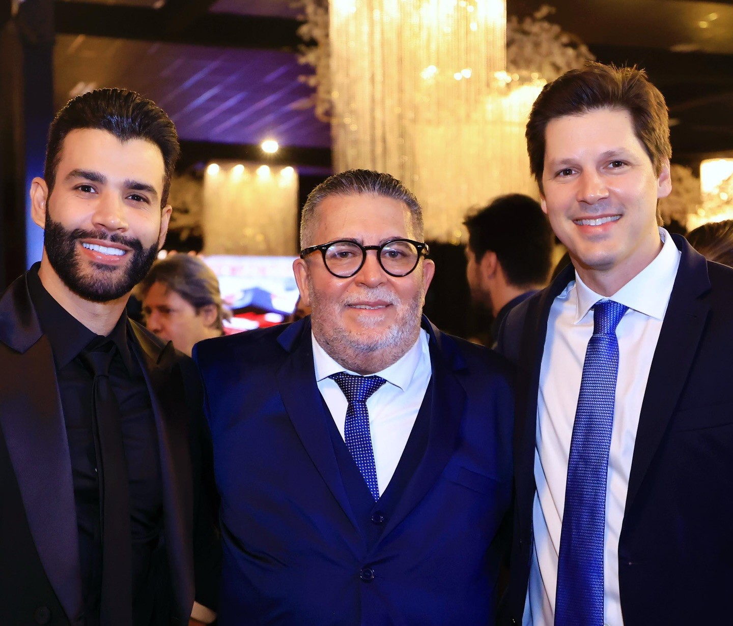 Imagem destacada do post: Gusttavo Lima e Daniel Vilela recebem Troféu Maguito Vilela; veja como foi