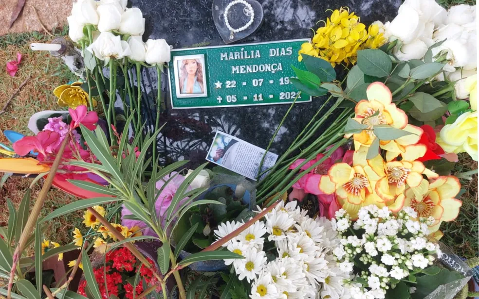Imagem destacada do post: Milhares visitam cemitérios na GO-020 em domingo de Finados; veja como foi
