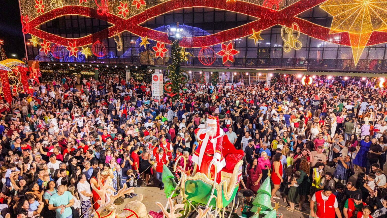 Imagem destacada do post: Maior natal gratuito do país alcança marca de 1 milhão de visitantes no CCON