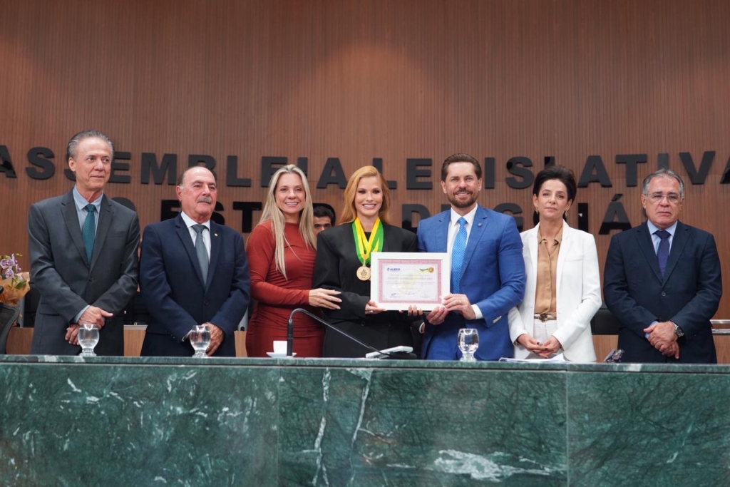 Esposa de Gusttavo Lima, Andressa Suita, recebe honrarias da Alego 1 andressa bruno