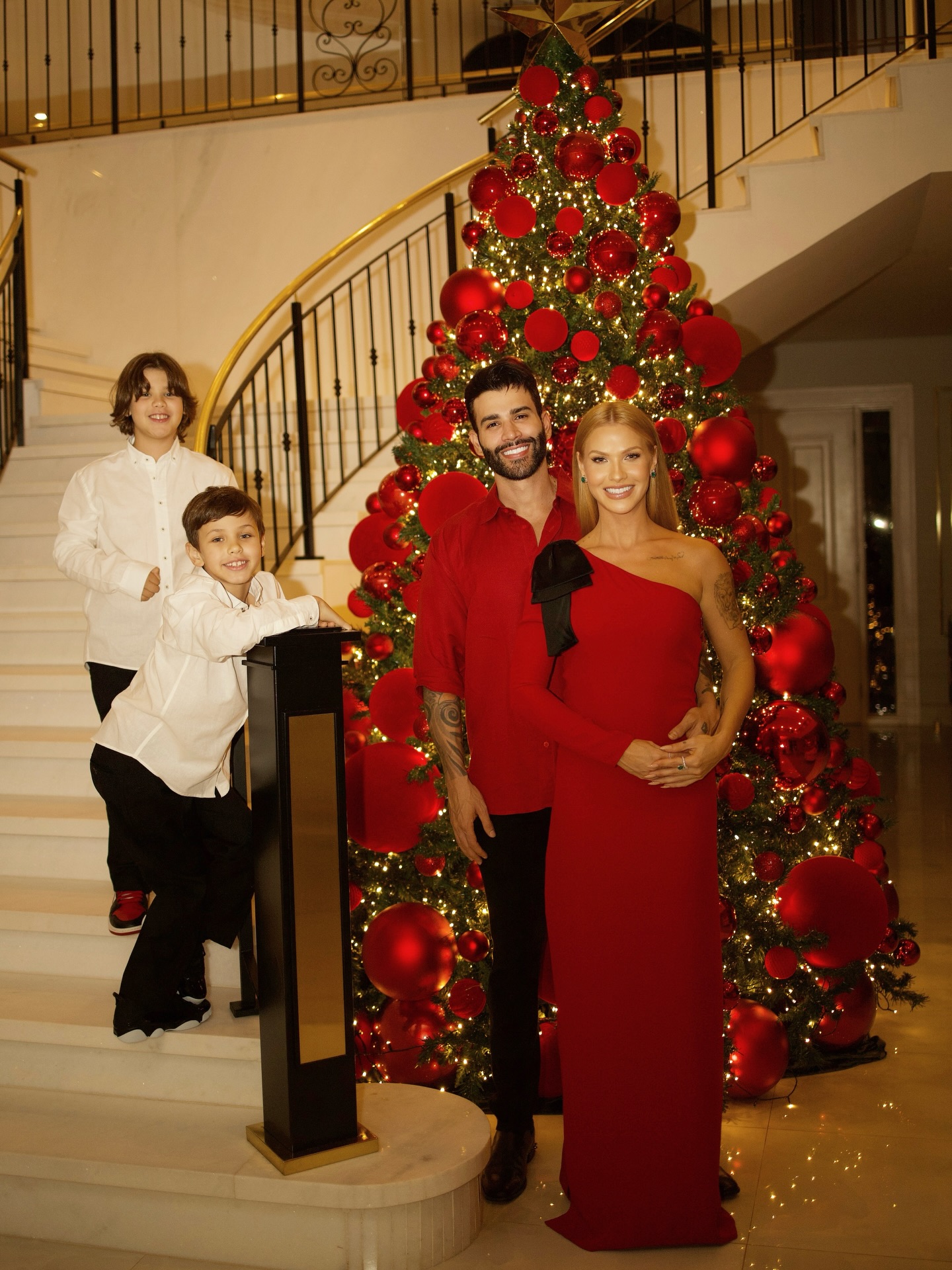 Imagem destacada do post: Famosos celebram noite de Natal em família e agitam as redes sociais; veja fotos