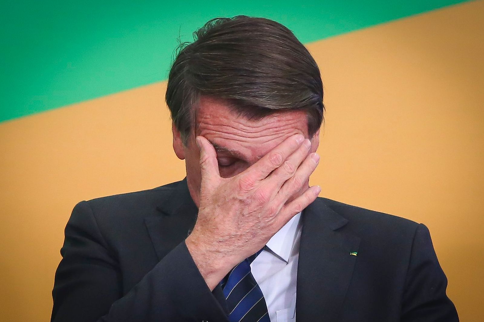 Imagem destacada do post: Bolsonaro é transferido para a Papuda em cela com área externa e cozinha [vídeo]