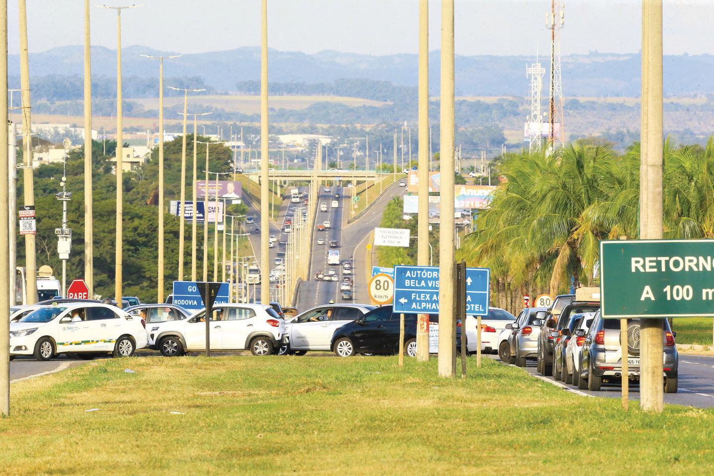 Imagem destacada do post: CCJ da Alego aprova projeto que homenageia Maguito em futuro viaduto da GO-020