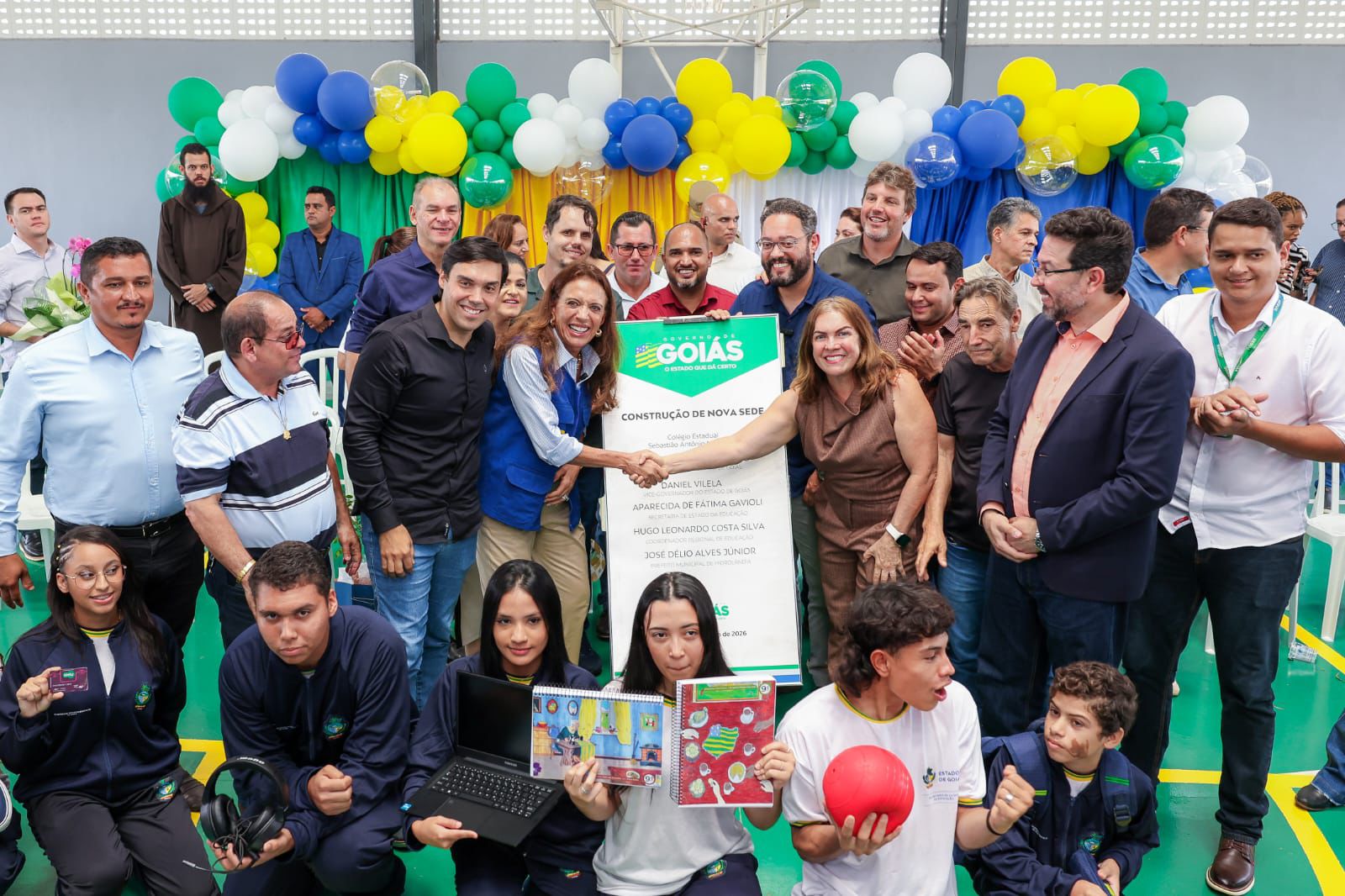 Imagem destacada do post: Distrito de Garavelo Sul recebe Colégio padrão século XXI para reforçar educação