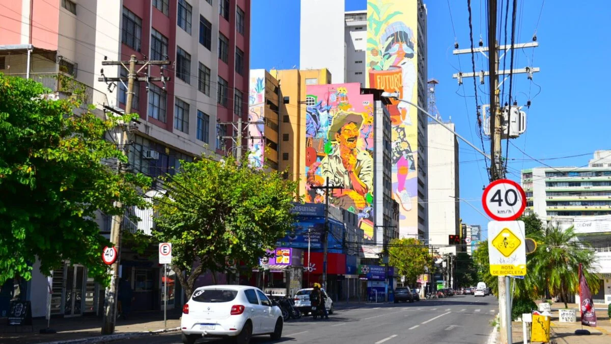 Imagem destacada do post: Ruas centrais de Goiânia passam de 40 km/h para 50 km/h, anuncia Mabel