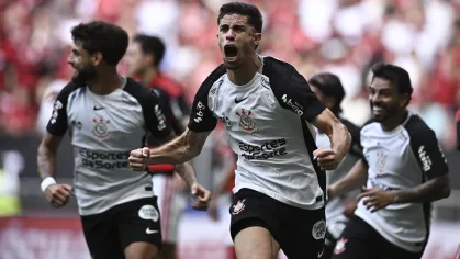 Imagem destacada do post: Corinthians bate Flamengo por 2 a 0 e é campeão da Supercopa Rei