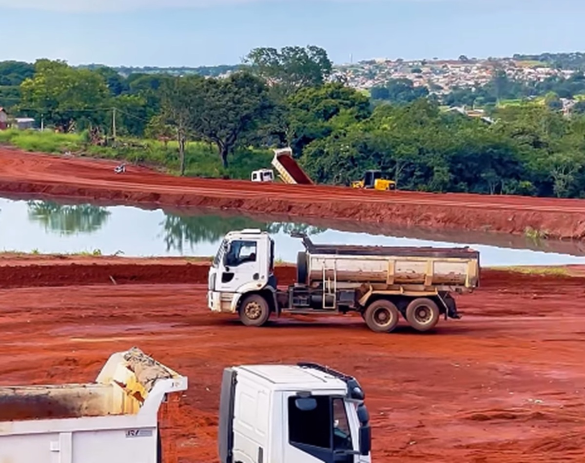 Imagem destacada do post: Obra do complexo de lazer no Lago de Hidrolândia deve ser entregue em agosto