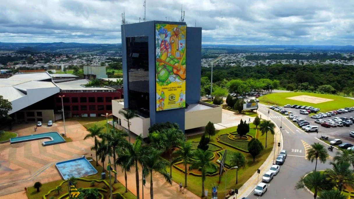 Imagem destacada do post: Prefeitura decreta ponto facultativo no dia 20 de março em Goiânia durante MotoGP