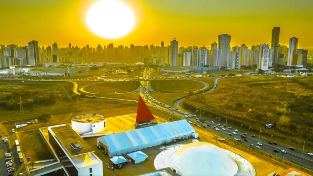 Imagem destacada do post: Termômetros sobem em Goiânia e podem marcar até 33 °C nesta semana