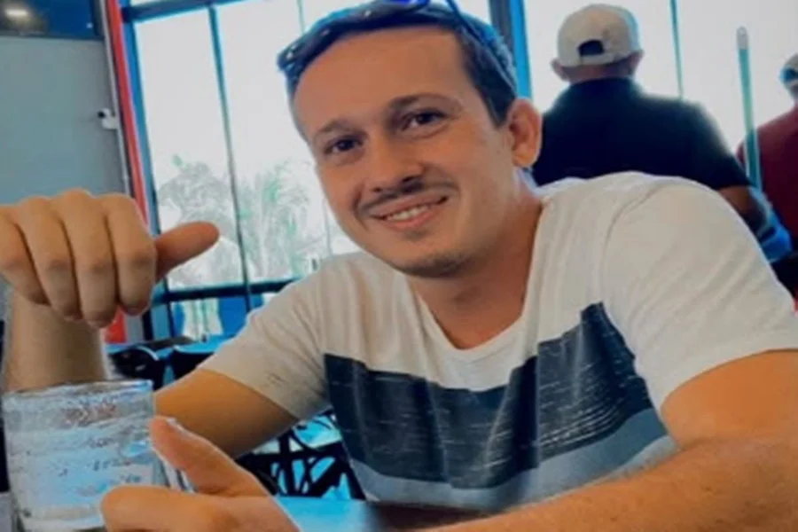 Imagem destacada do post: Empresário morre ao ser esfaqueado após briga de trânsito em Caldas Novas