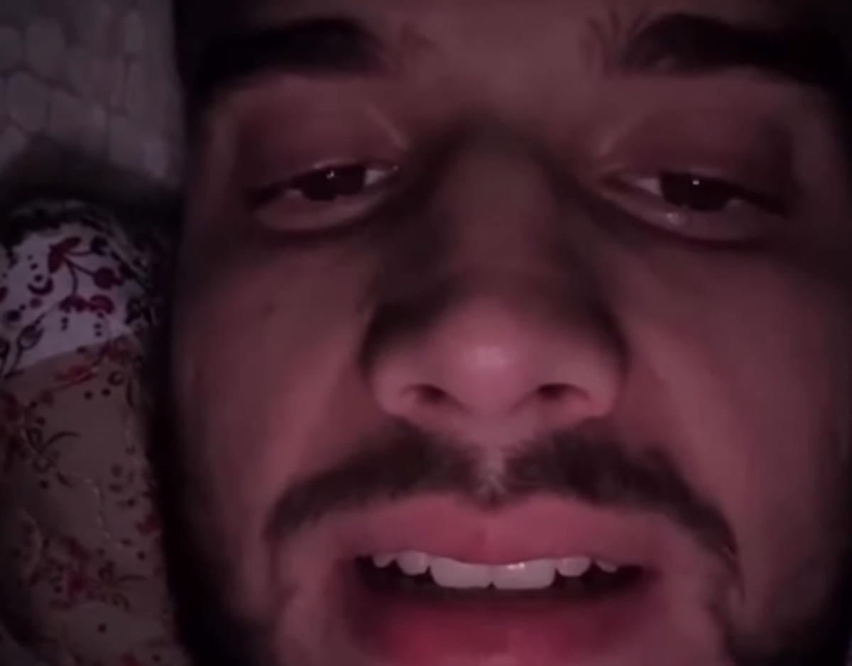 Imagem destacada do post: Goiano viraliza ao ‘mandar beijo’ pra tentar parar ronco: “Dizem que funciona!”