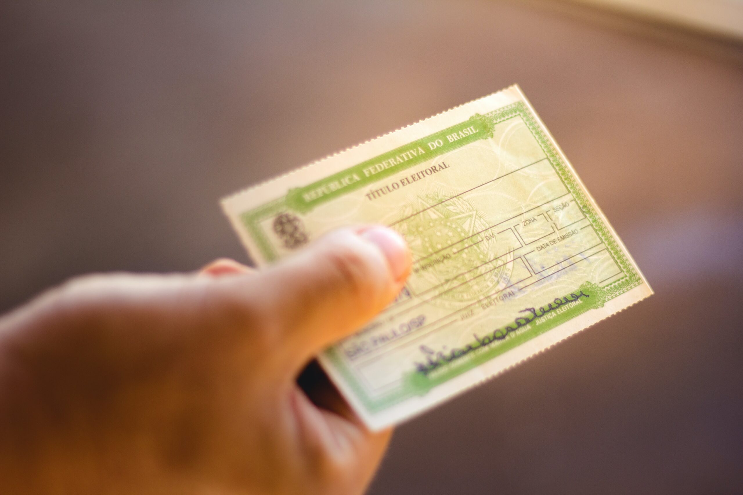 Imagem destacada do post: Prazo para regularizar o título de eleitor termina nesta quarta-feira (06)