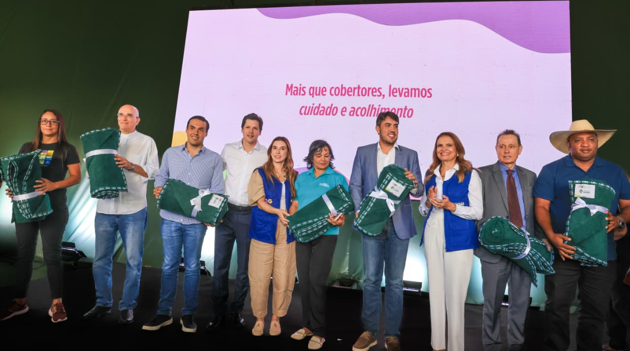 Imagem destacada do post: Daniel Vilela e Iara lançam campanha para distribuir 95 mil cobertores em Goiás
