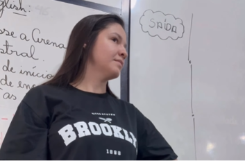 Imagem destacada do post: Professora de Aparecida encontra jeito criativo de silenciar turma do 6º ano