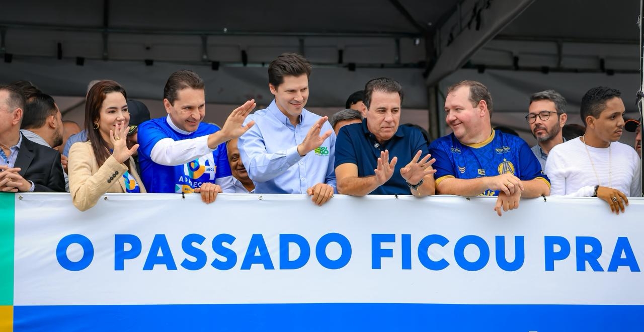 VÍDEO: Aparecida celebra 104 anos e reúne população no tradicional desfile cívico