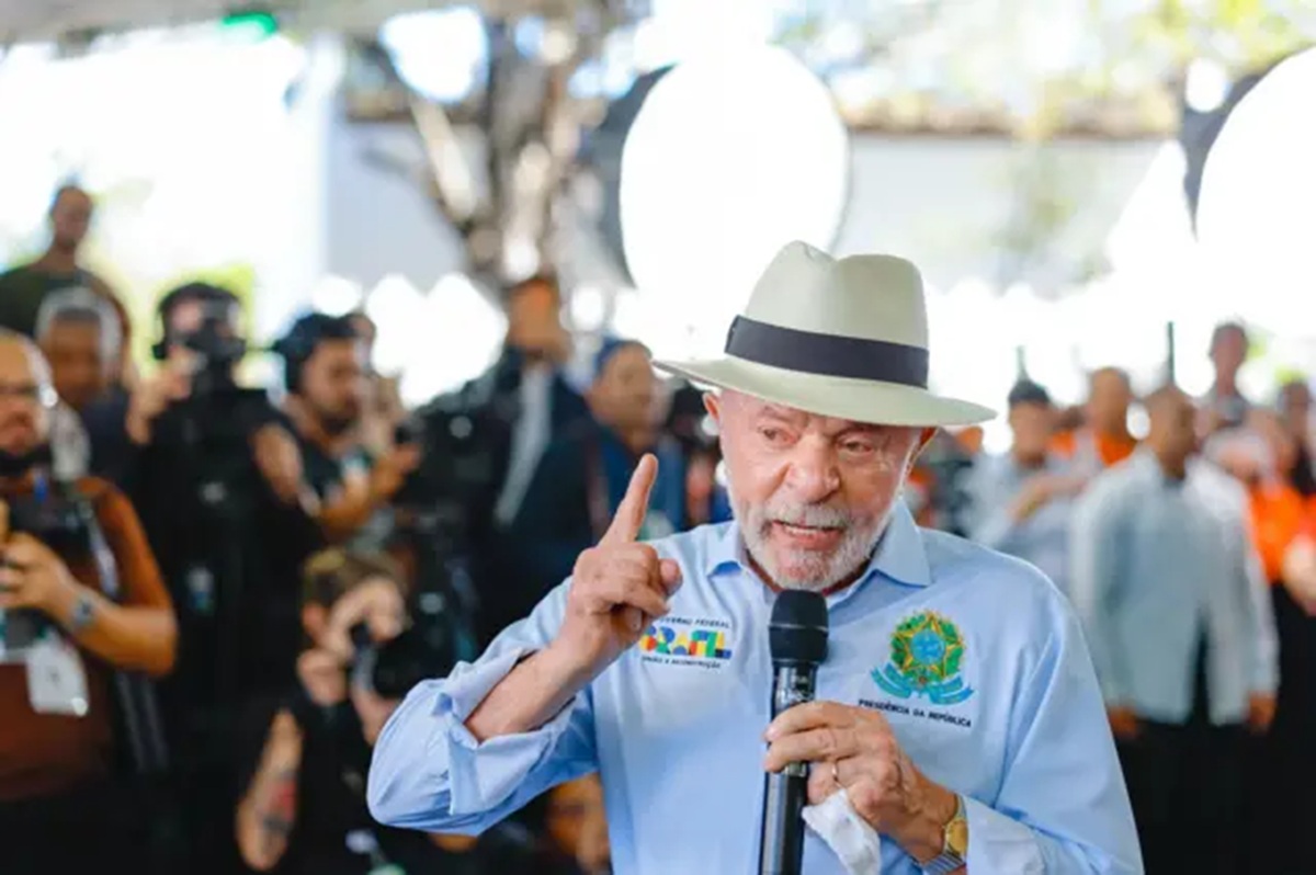 Lula reage aos Estados Unidos e diz que Brasil não é ‘republiqueta’; veja vídeo