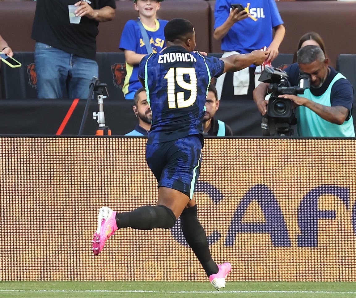 Brasil vence Egito por 2×1 no último amistoso antes da Copa do Mundo
