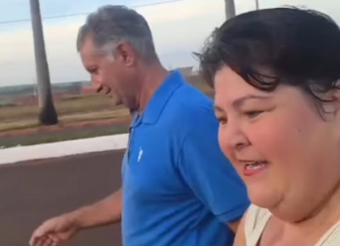 Imagem destacada do post: Primeiro dia fitness termina em tombo e risada: ‘Começar o dia com o pé direito’