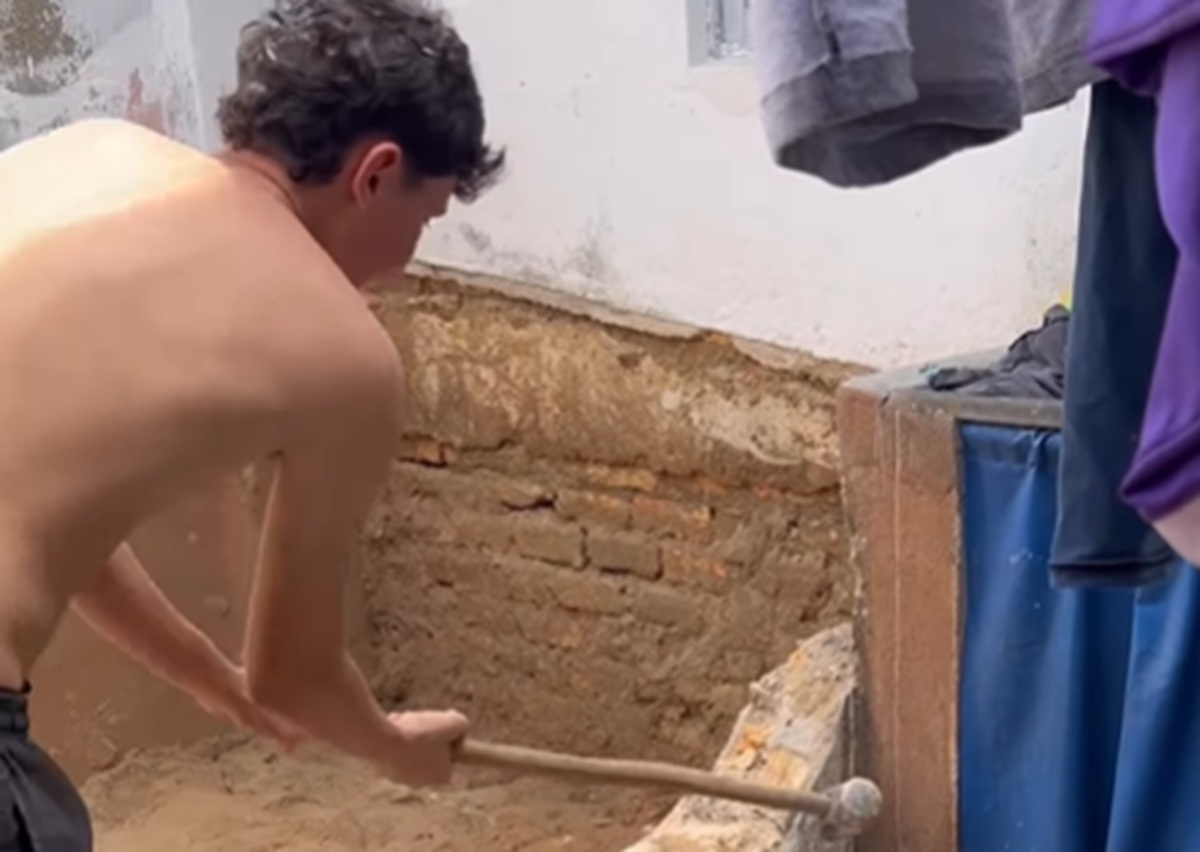 Imagem destacada do post: Tentativa de demolir parede rende cena hilária e digna de comédia; veja vídeo