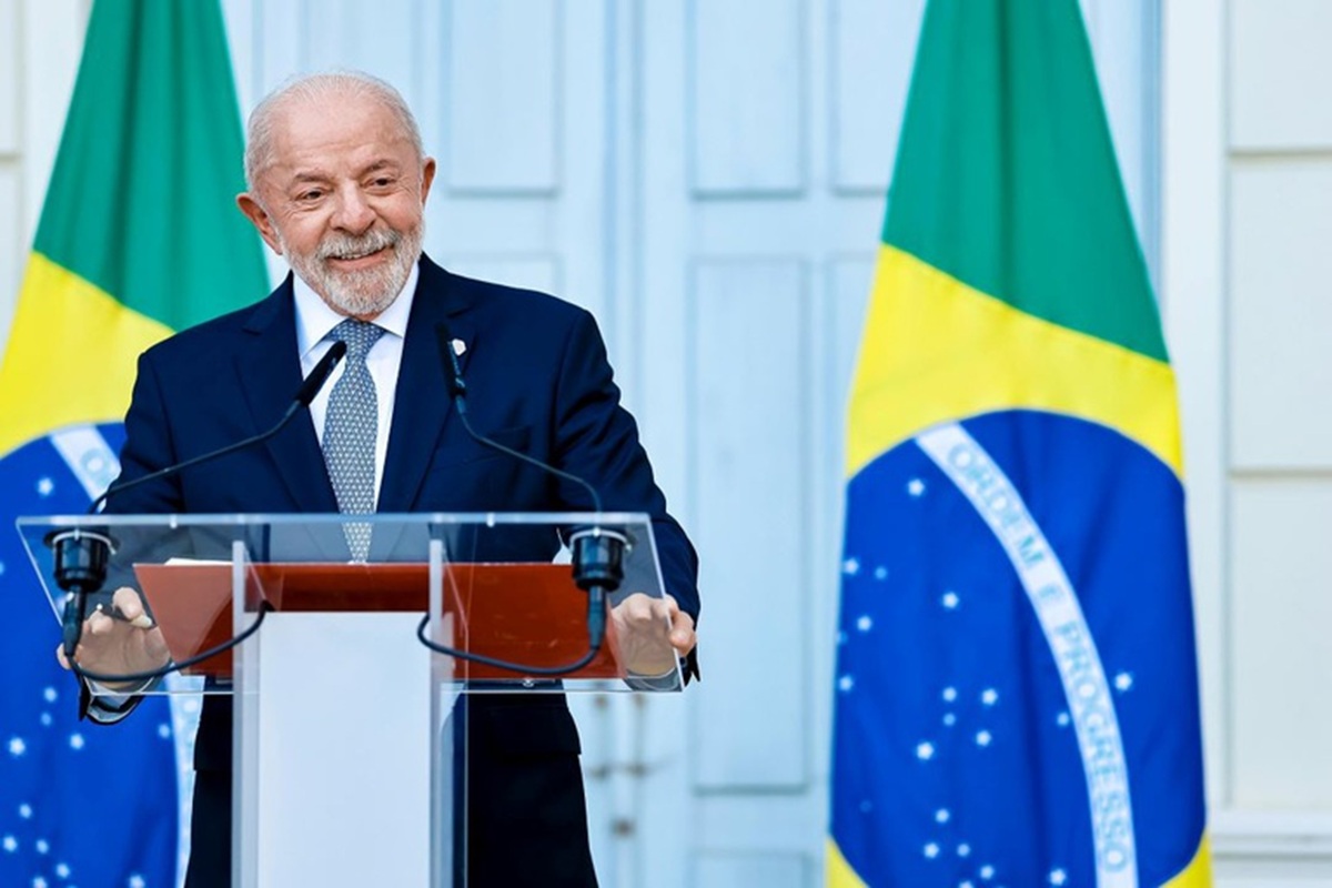 “Não se meta nas eleições do Brasil”, diz Lula a Trump e pede respeito à soberania