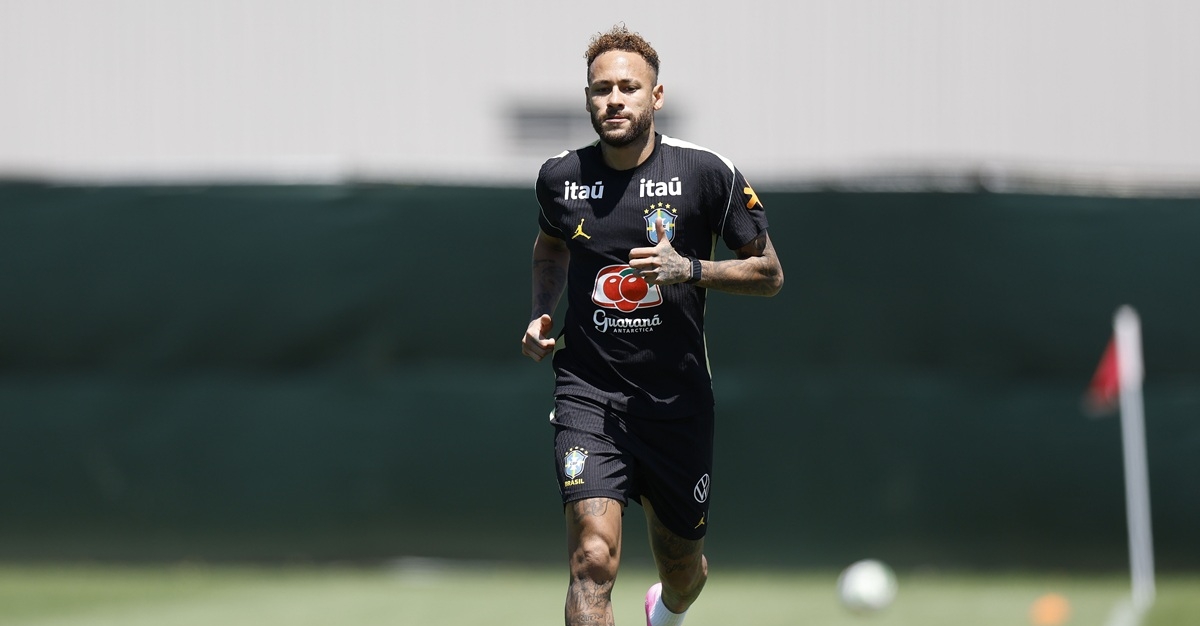 CBF divulga imagens de Neymar em campo e aumenta expectativas para estreia na Copa