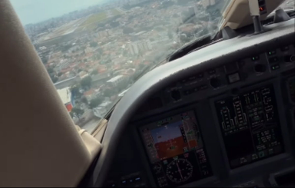 Imagem destacada do post: Piloto mostra pouso em um dos aeroportos mais tensos do país; saiba qual [vídeo]
