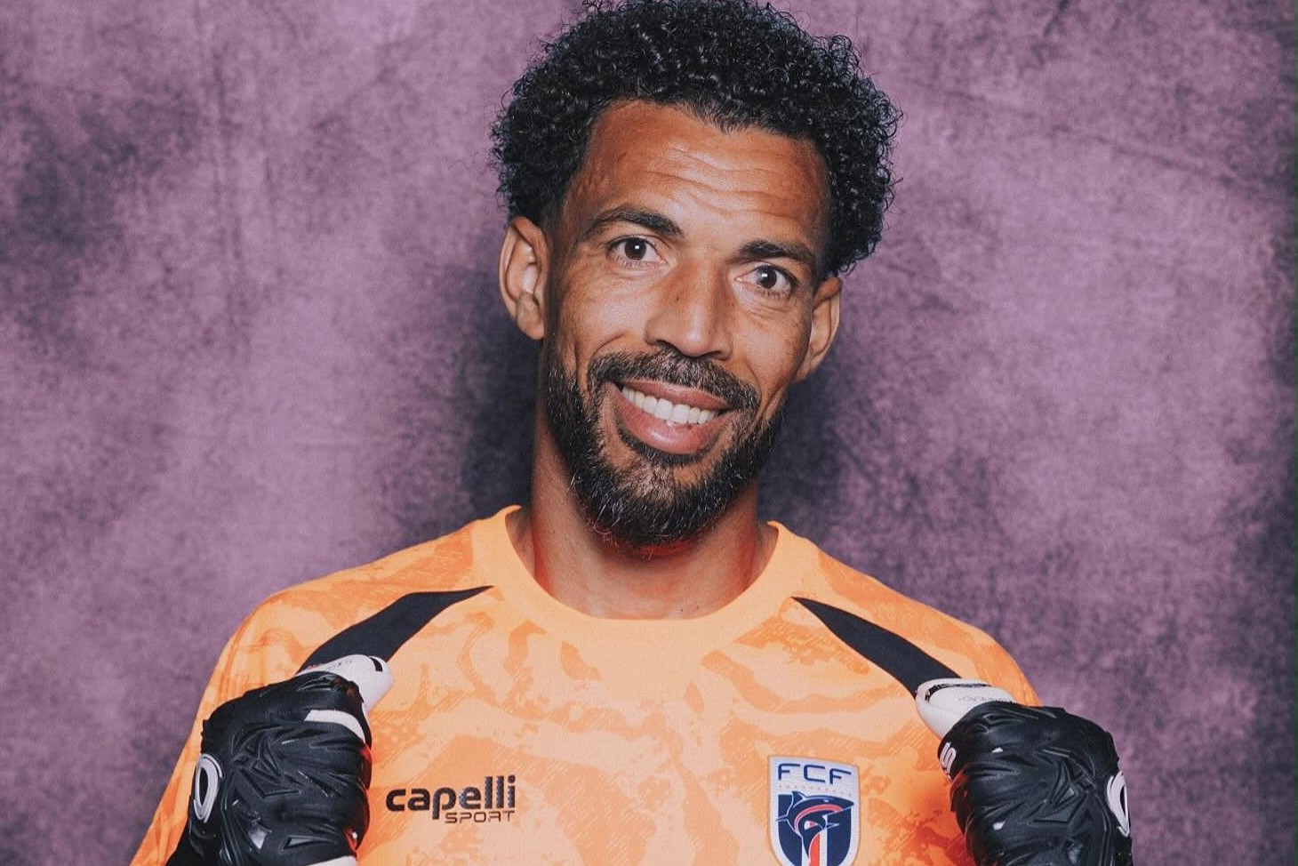 Goleiro do Cabo Verde, Vozinha, vira fenômeno após parar Espanha e conquista milhões de seguidores