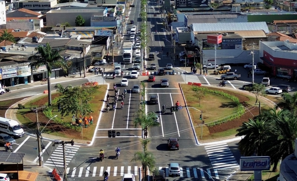 Prefeitura libera trânsito em novas vias da Praça Ciro Lisita; veja como ficou 1 ciro lisita